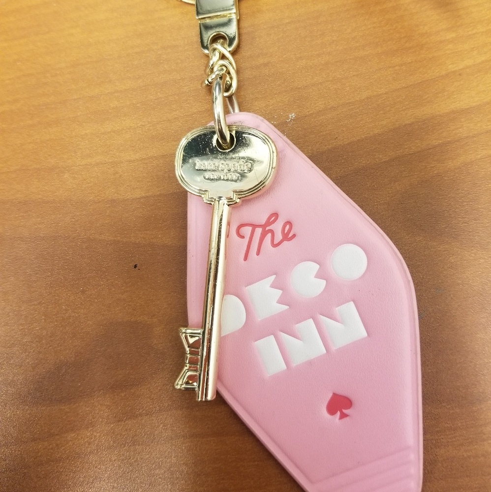 Kate Spade Deco Inn Keychain